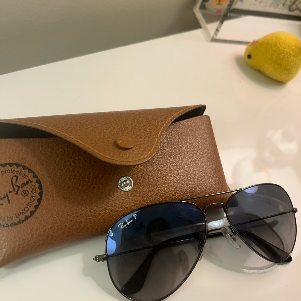 Raybans aviator